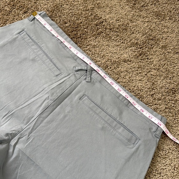 Mack Weldon Gray Flat Front Men Shorts - Picture 9 of 10